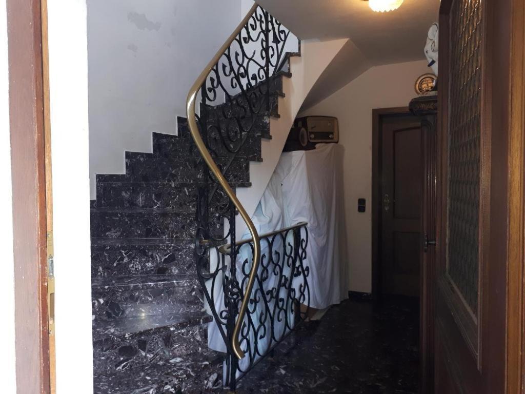 Karl-Stieler-Str. One Room In A 2 Room Appartment ; Lot Space Bruckmühl Dış mekan fotoğraf