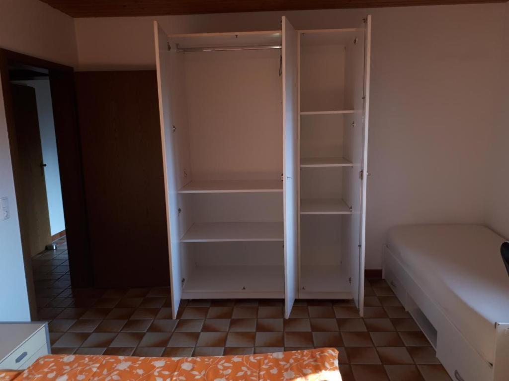 Karl-Stieler-Str. One Room In A 2 Room Appartment ; Lot Space Bruckmühl Dış mekan fotoğraf